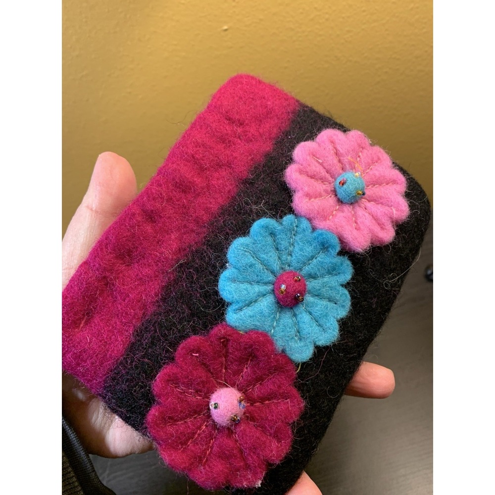 Rising Tide Flower Felted Wool Notions Pouch Knit  Crochet‎ Wool Made in Nepal